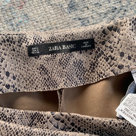 Zara snake print skirt/skort - Picture 4 of 4